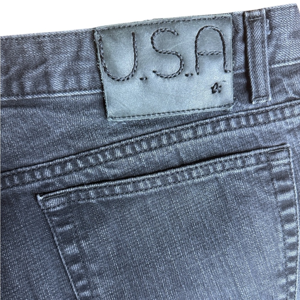 Men's John Varvatos bootcut black jeans size 34
(USA made)